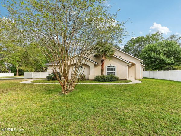 200 NOTTINGHAM Drive W, St. Johns, FL 32259