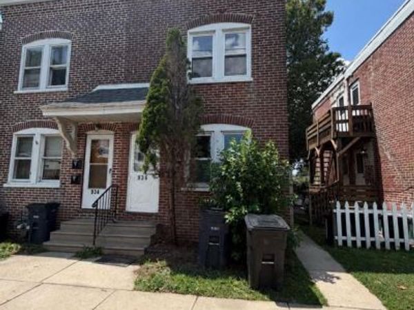 936 SIMPSON, CRUM LYNNE, PA 19022
