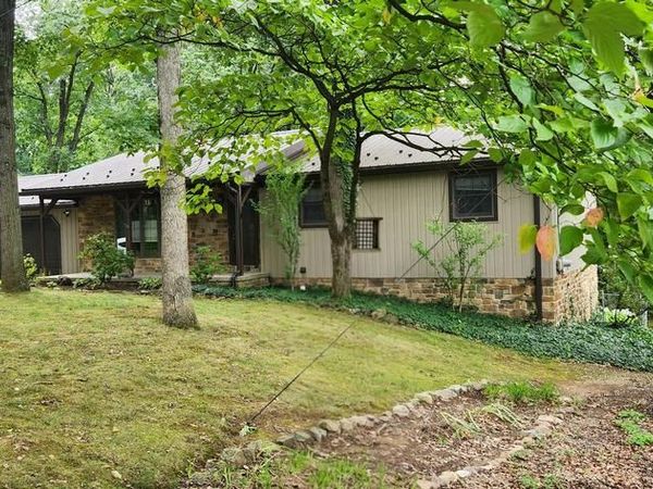 525 FOREST ROAD, CHAMBERSBURG, PA 17202