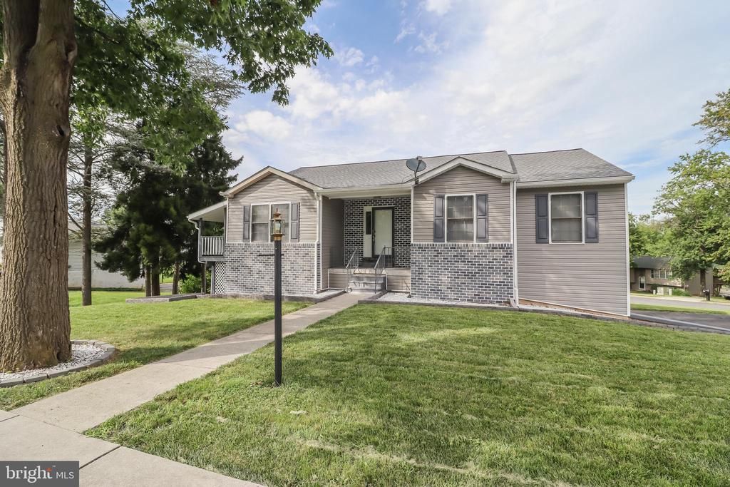 75 S POPLAR STREET , MANCHESTER, PA 17345