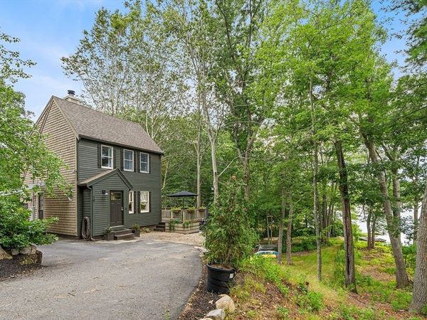 10 Marion Way, Pembroke, MA 02359