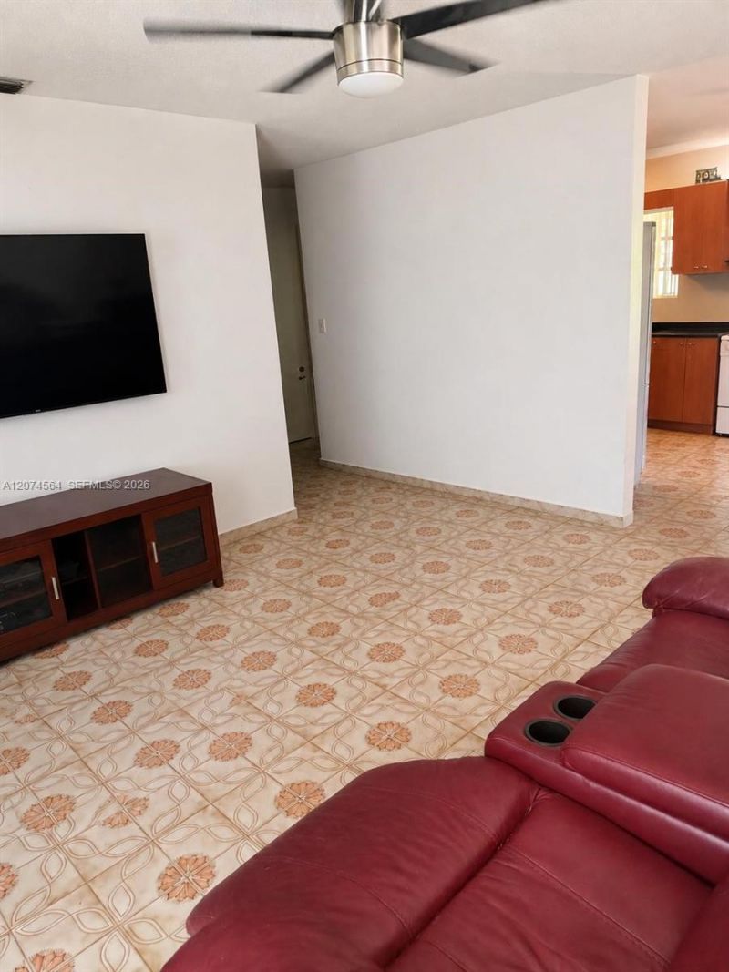3010 NW 32nd St, Miami, FL 33142 Photo