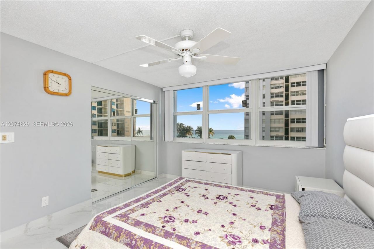 1880 S Ocean Dr , Unit 406, Hallandale Beach, FL 33009 Photo