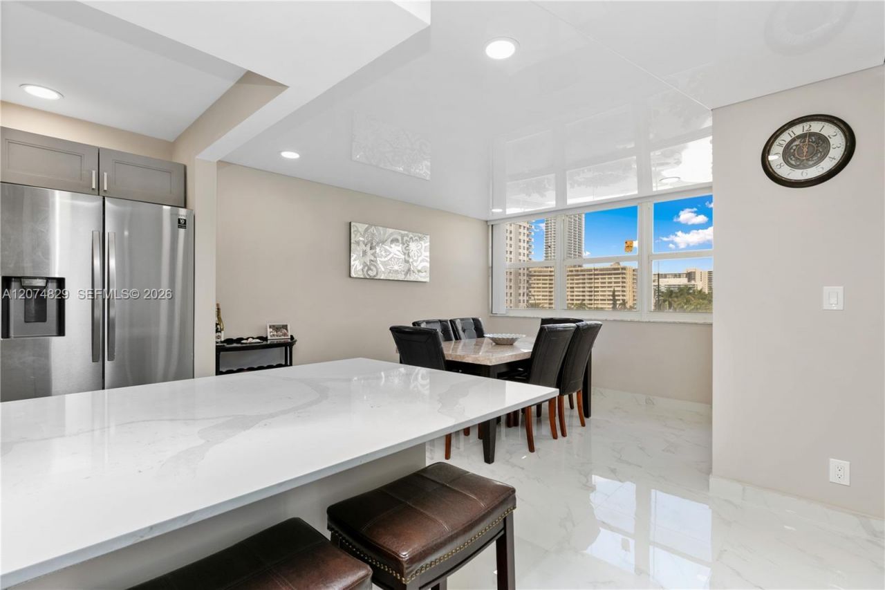 1880 S Ocean Dr , Unit 406, Hallandale Beach, FL 33009 Photo