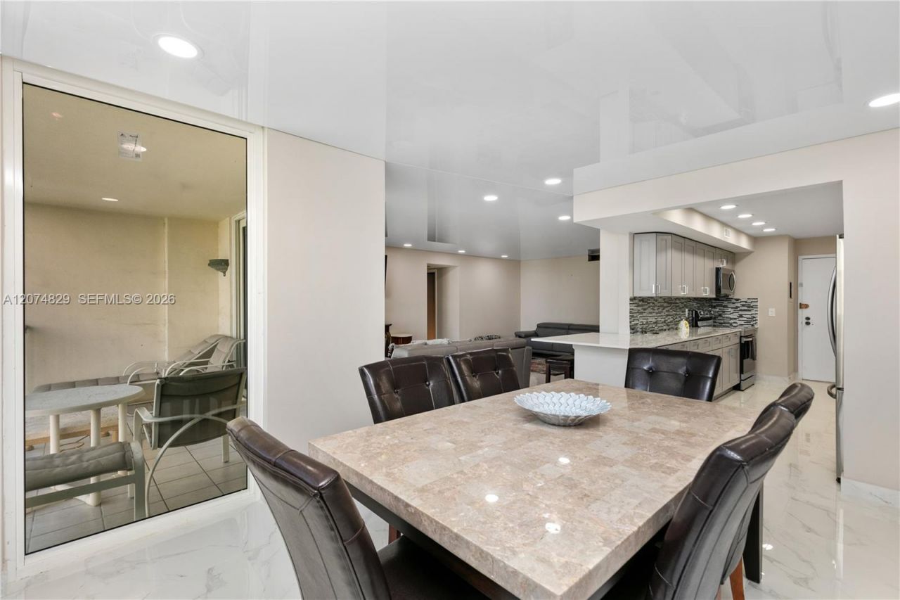 1880 S Ocean Dr , Unit 406, Hallandale Beach, FL 33009 Photo