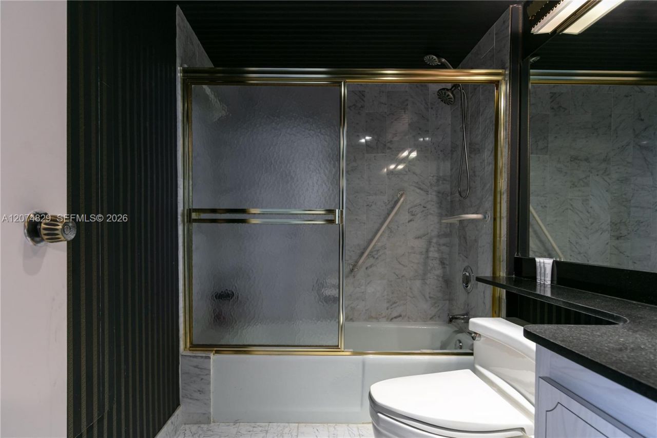 1880 S Ocean Dr , Unit 406, Hallandale Beach, FL 33009 Photo