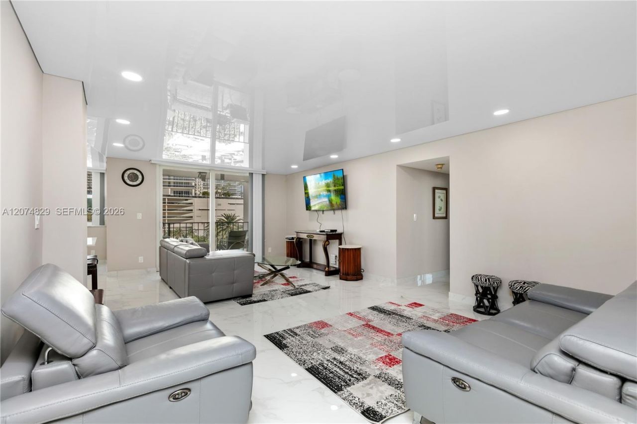1880 S Ocean Dr , Unit 406, Hallandale Beach, FL 33009 Photo
