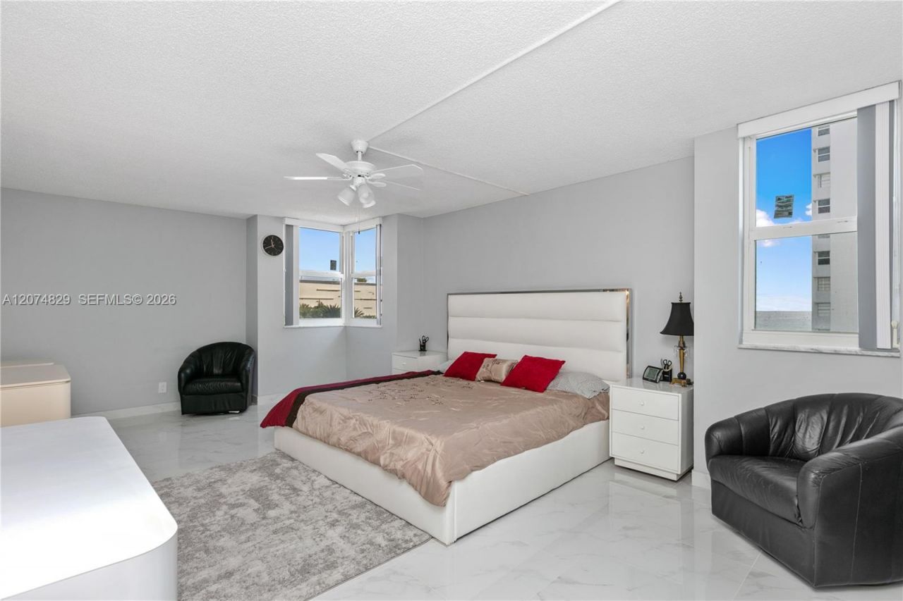 1880 S Ocean Dr , Unit 406, Hallandale Beach, FL 33009 Photo