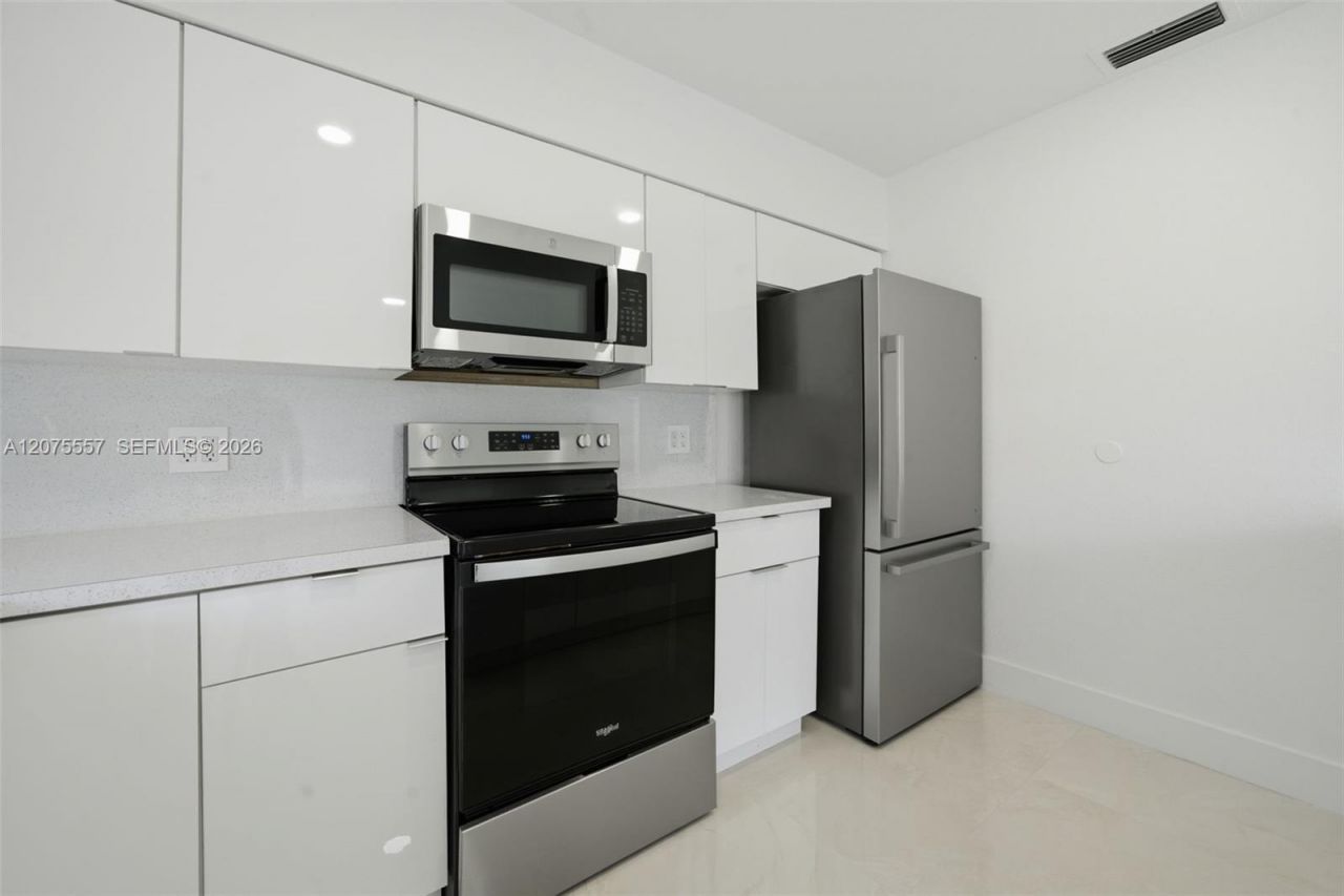 11000 NW 21st Ct , Unit 11000, Miami, FL 33167 Photo