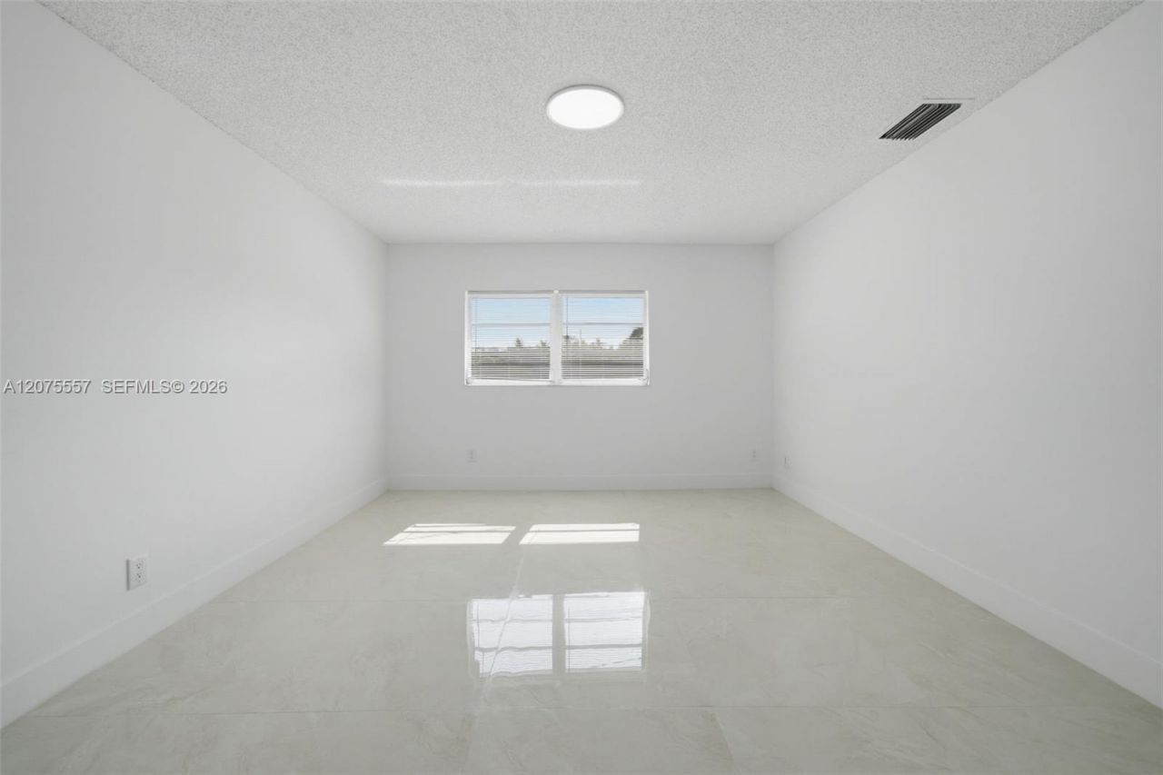 11000 NW 21st Ct , Unit 11000, Miami, FL 33167 Photo