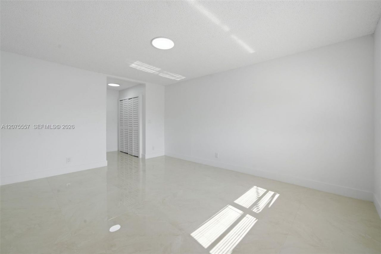 11000 NW 21st Ct , Unit 11000, Miami, FL 33167 Photo