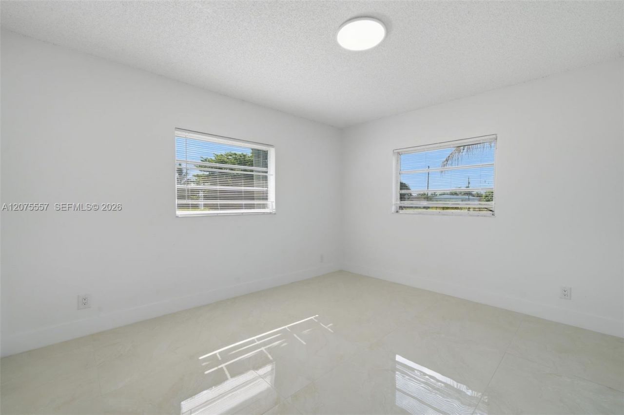 11000 NW 21st Ct , Unit 11000, Miami, FL 33167 Photo