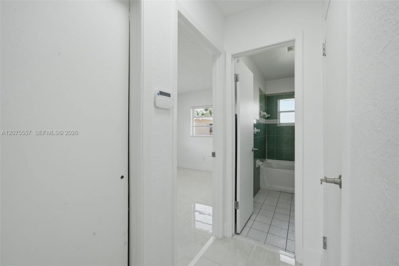 11000 NW 21st Ct , Unit 11000, Miami, FL 33167 Photo