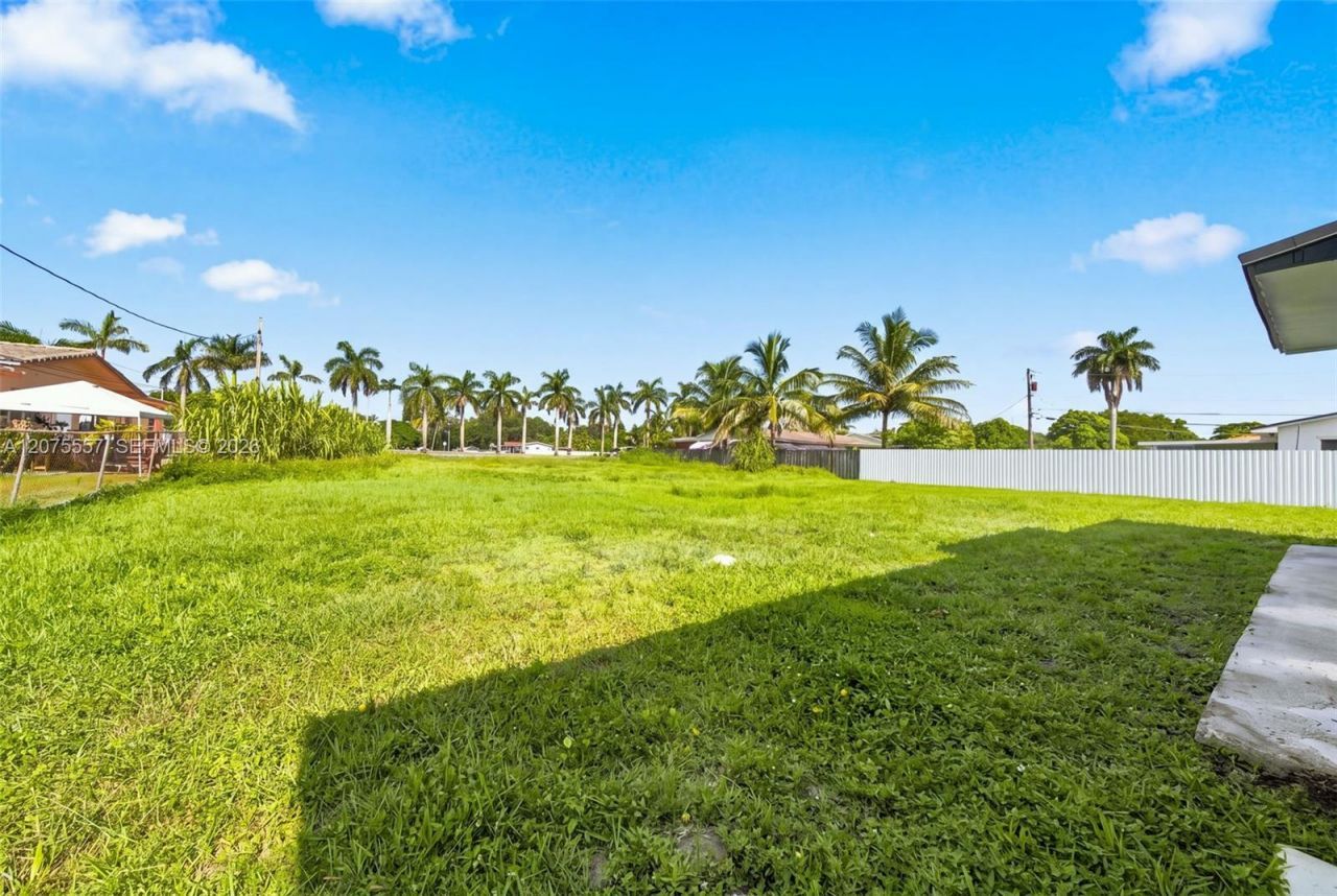 11000 NW 21st Ct , Unit 11000, Miami, FL 33167 Photo