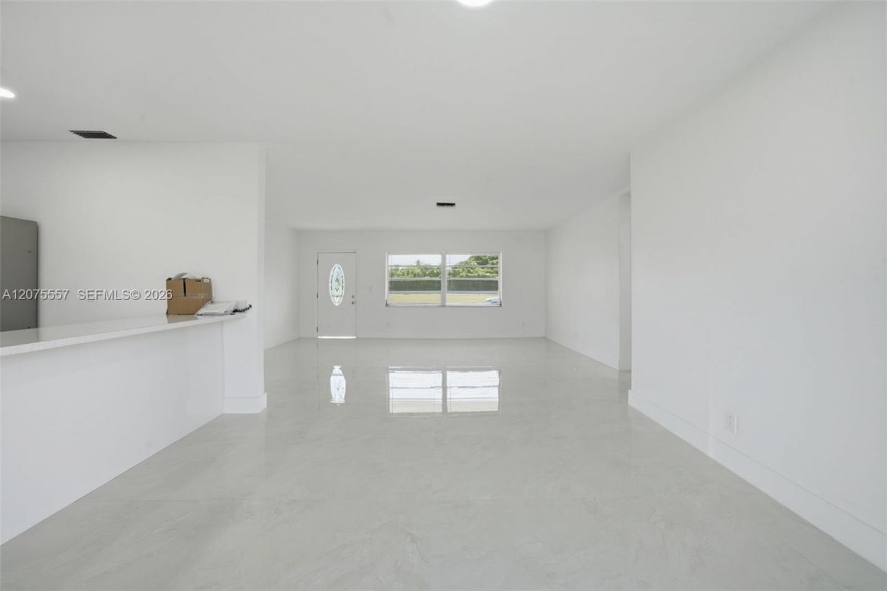 11000 NW 21st Ct , Unit 11000, Miami, FL 33167 Photo