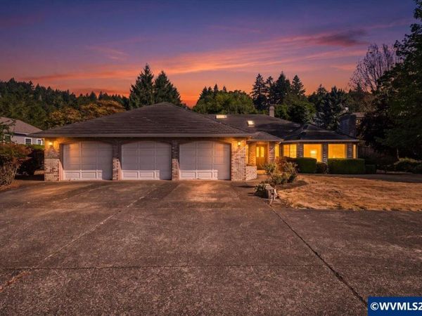 2890 NW Angelica Dr, Corvallis, OR 97330