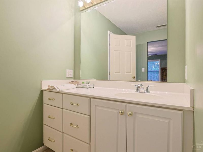 3679 W Galbraith Road, Unit 24, Cincinnati, OH 45247 Photo 23