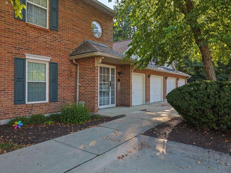 3679 W Galbraith Road, Unit 24, Cincinnati, OH 45247 Photo 3