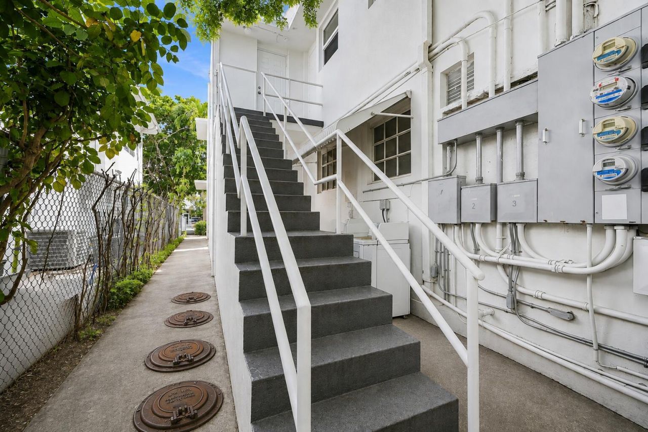 1170 71st Street, Miami Beach, FL 33141 Photo
