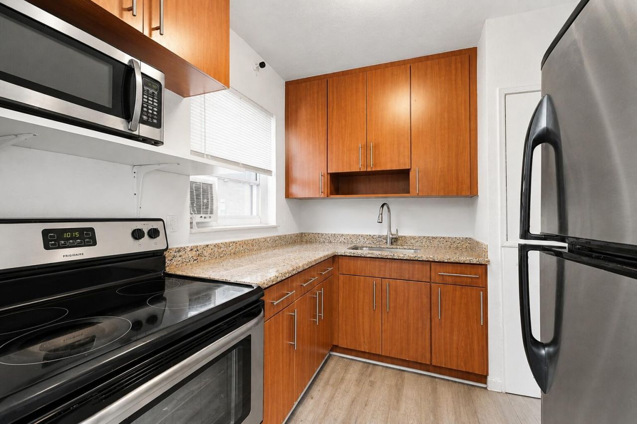 1170 71st Street, Miami Beach, FL 33141 Photo