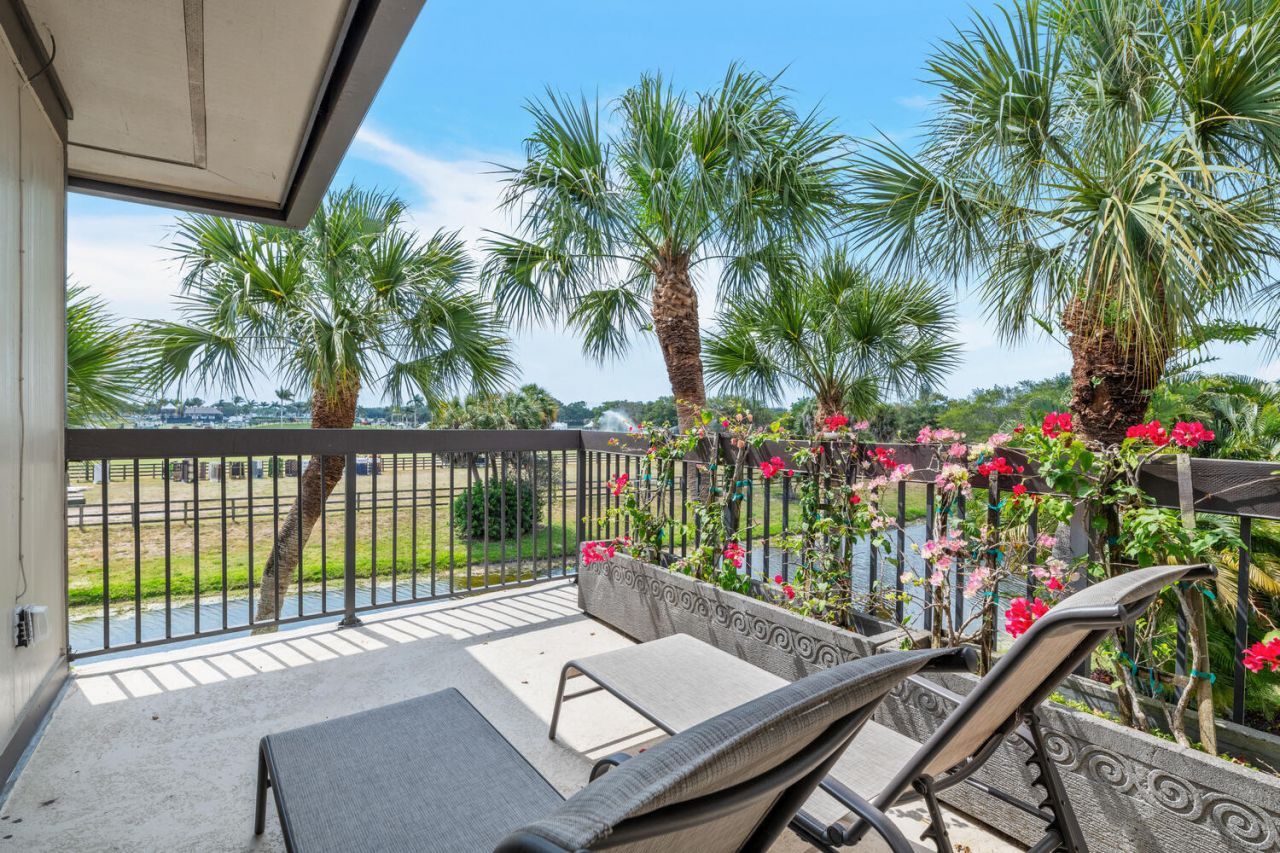 2785 Polo Island Drive, Unit J301 Penth, Wellington, FL 33414 Photo