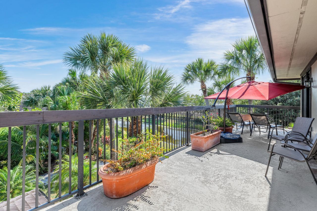 2785 Polo Island Drive, Unit J301 Penth, Wellington, FL 33414 Photo