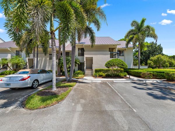 6433 SE Brandywine Court, Unit 217, Stuart, FL 34997