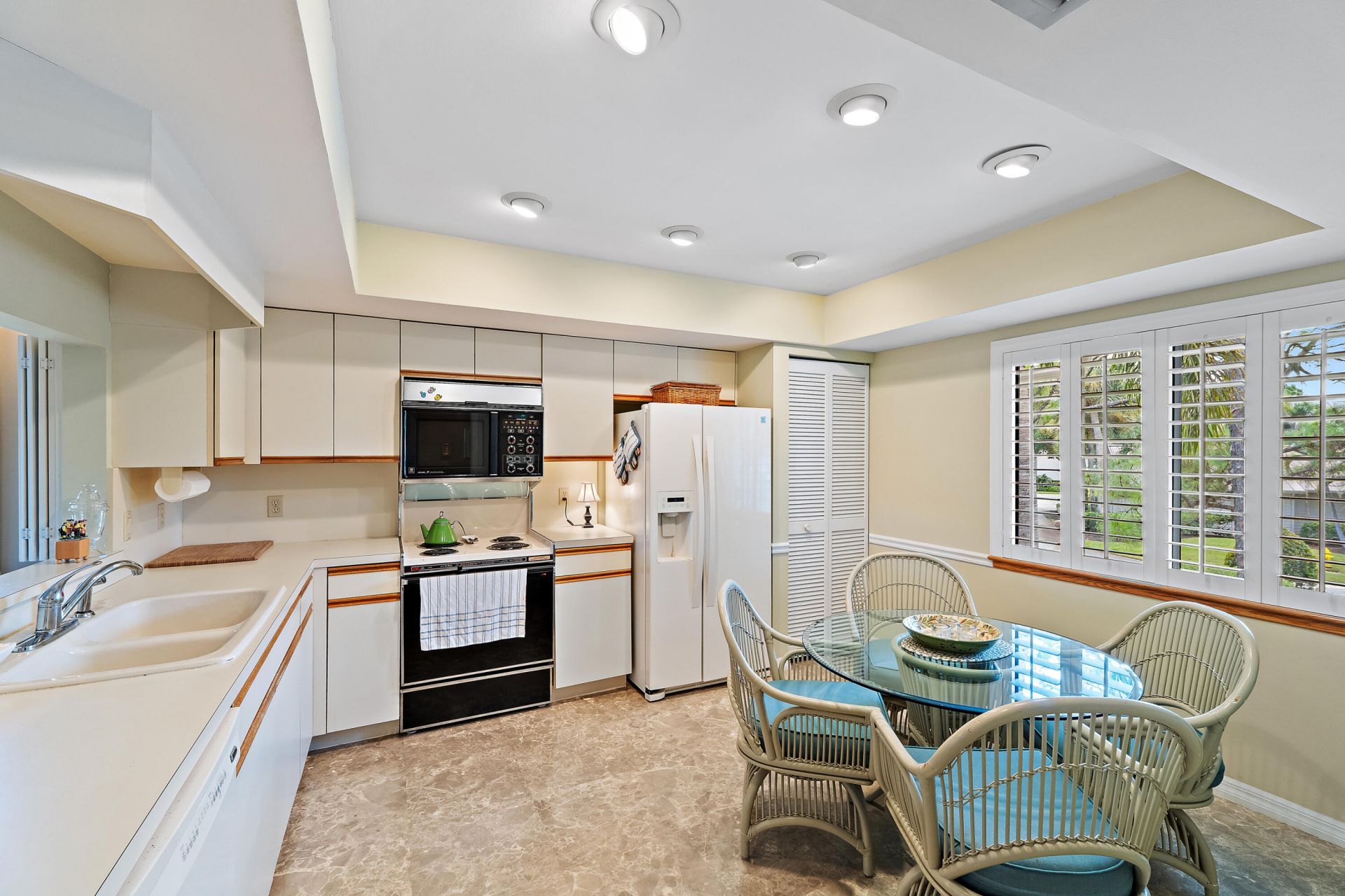 6433 SE Brandywine Court, Unit 217, Stuart, FL 34997 Photo