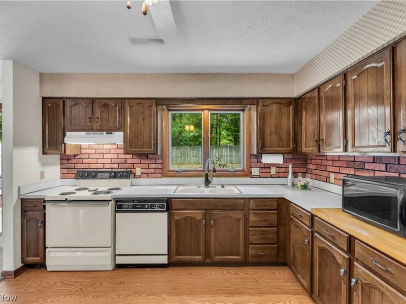 3666 Sleepy Hollow Road , Brunswick Hills, OH 44212 Photo 13