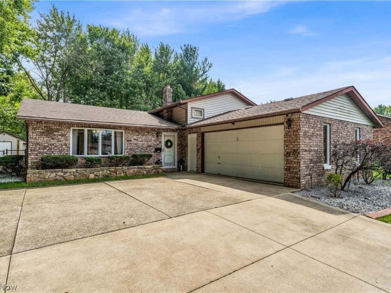 3666 Sleepy Hollow Road , Brunswick Hills, OH 44212 Photo 2