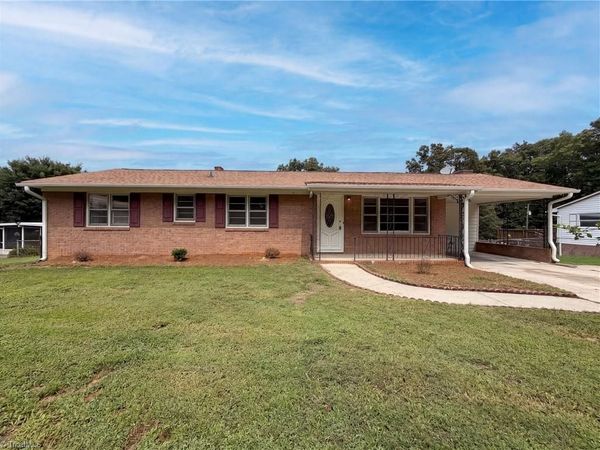 140 Joyce Drive , Winston-Salem, NC 27107