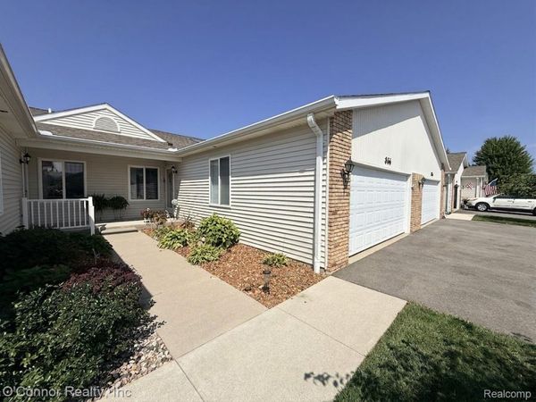 836 Crystal Lane , Marysville, Mi 48040