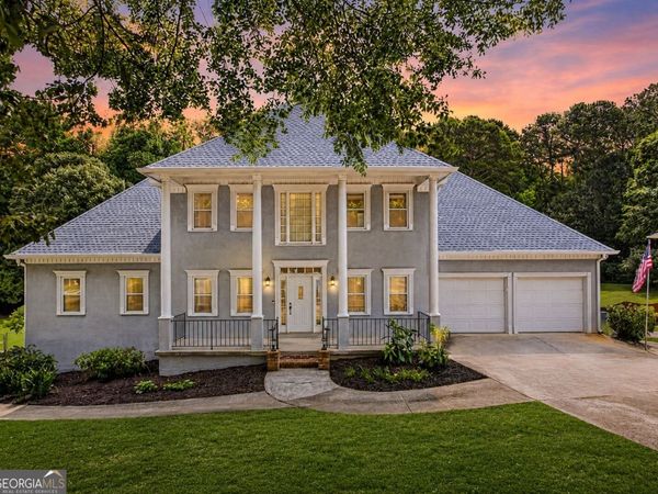 2058 Lakewood Circle, Grayson, GA 30017