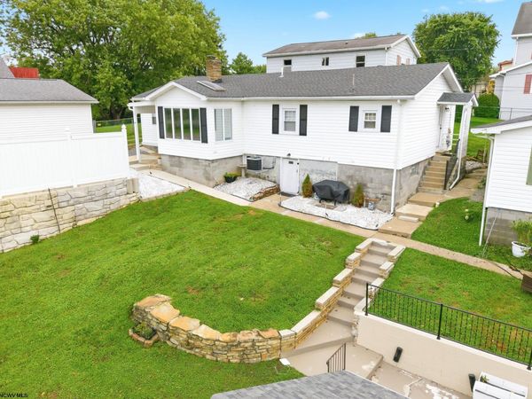 184 Vincent Avenue, Westover, WV 26501