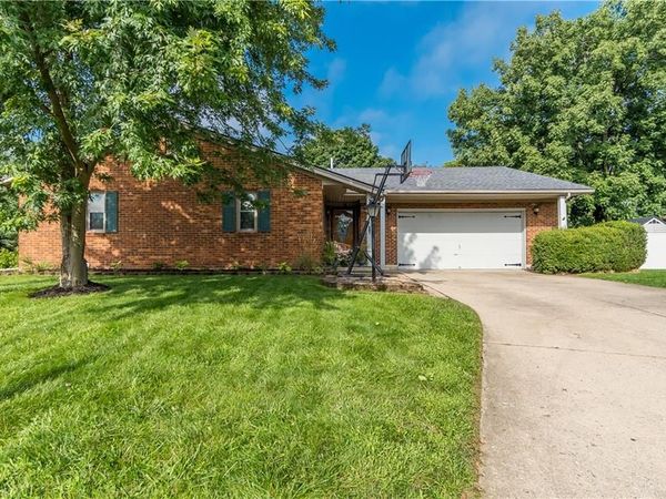 3710 Teakwood Road, Tipp City, OH 45371
