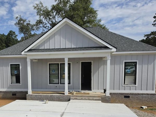 288 Thomas Road , Fort Oglethorpe, GA 30742