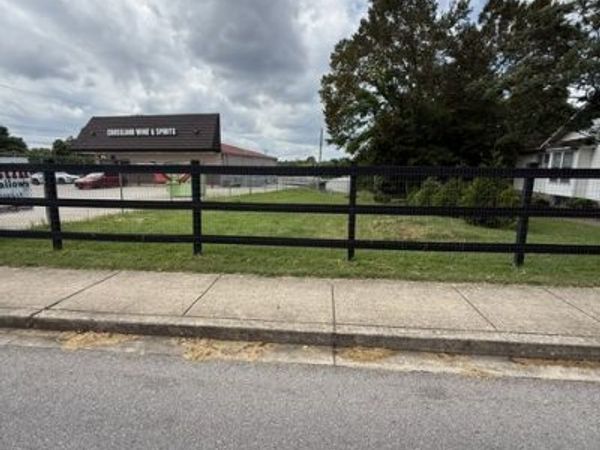 634 Greenwood Ave , Clarksville, TN 37040
