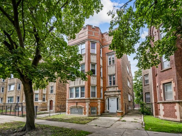 7726 S Kingston Avenue , Chicago, IL 60649