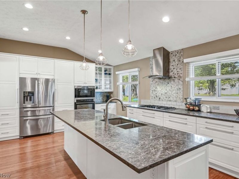 17100 Partridge Drive, Strongsville, OH 44136 Photo 3