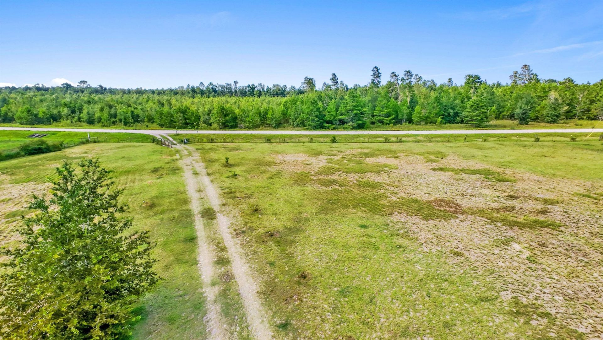 320 NE Loblolly Trail , Lee, FL 32059 Photo