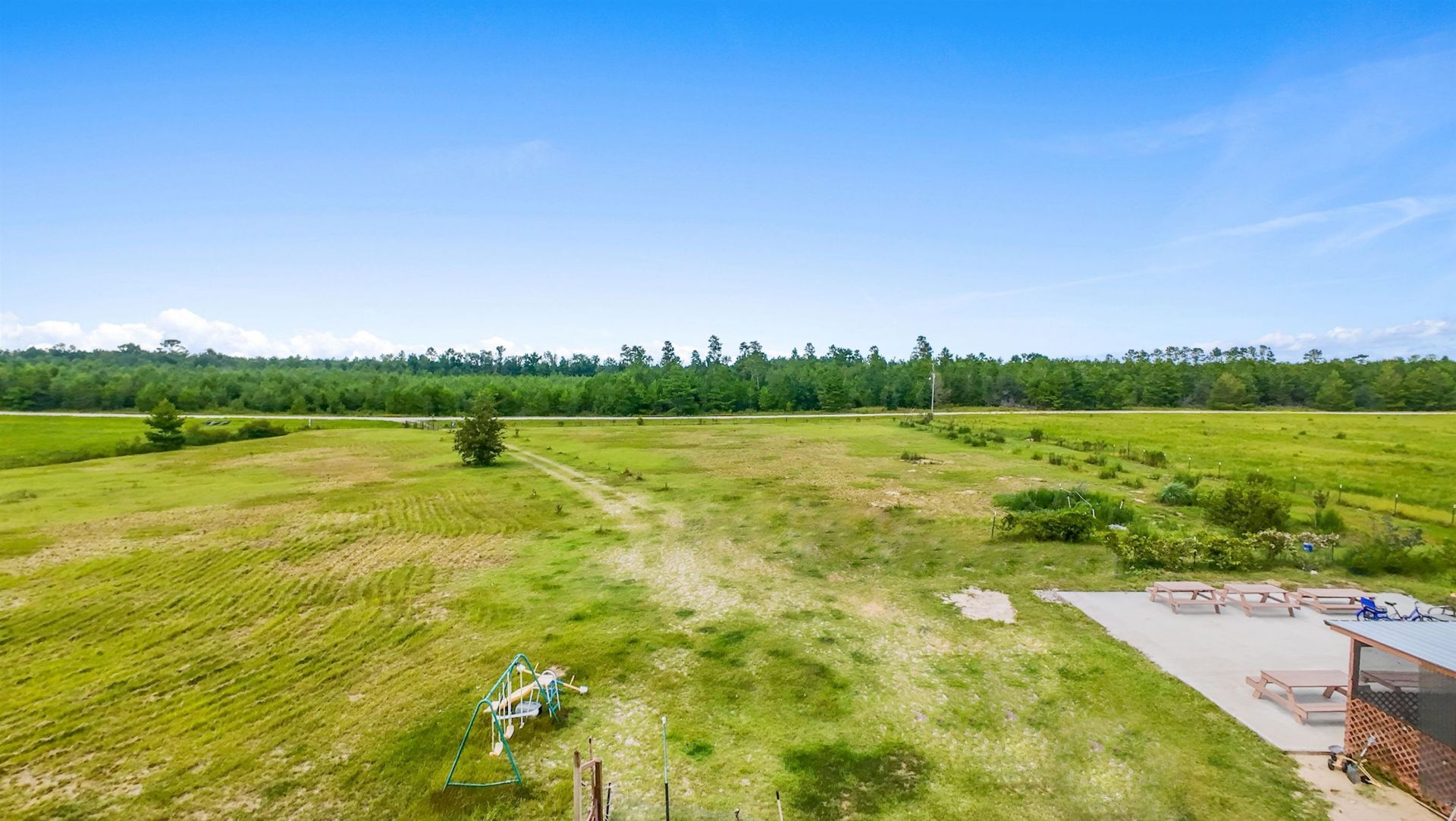 320 NE Loblolly Trail , Lee, FL 32059 Photo