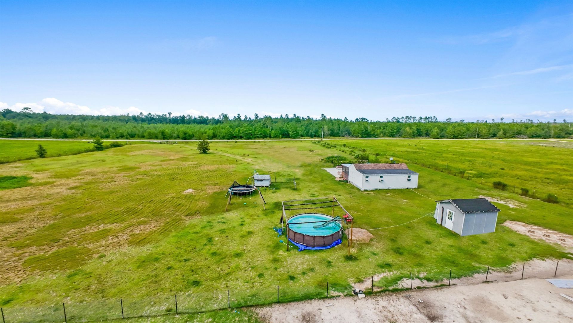 320 NE Loblolly Trail , Lee, FL 32059 Photo