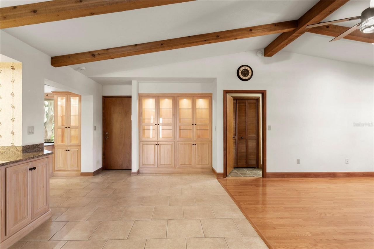 3101 Walnut Street Ne, Saint Petersburg, FL 33704 Photo