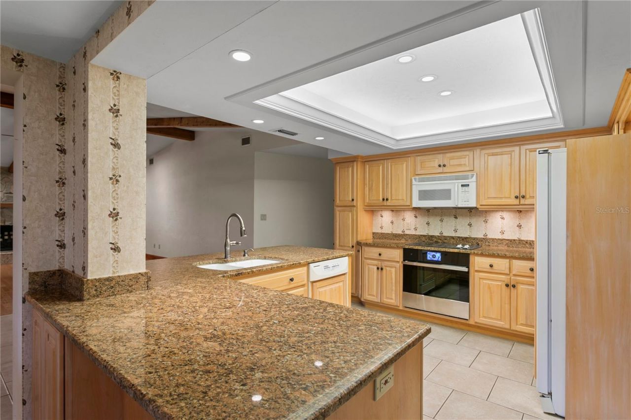 3101 Walnut Street Ne, Saint Petersburg, FL 33704 Photo