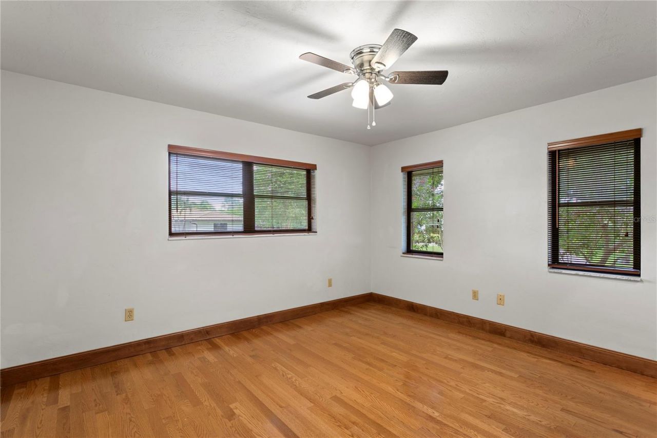 3101 Walnut Street Ne, Saint Petersburg, FL 33704 Photo