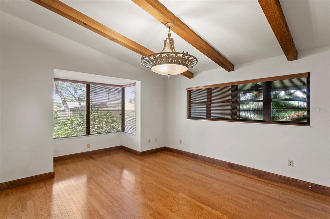 3101 Walnut Street Ne, Saint Petersburg, FL 33704 Photo