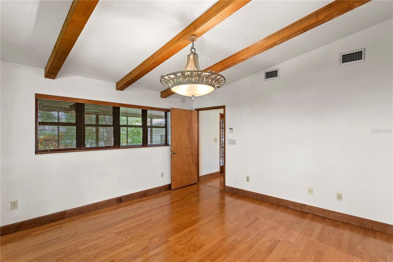 3101 Walnut Street Ne, Saint Petersburg, FL 33704 Photo