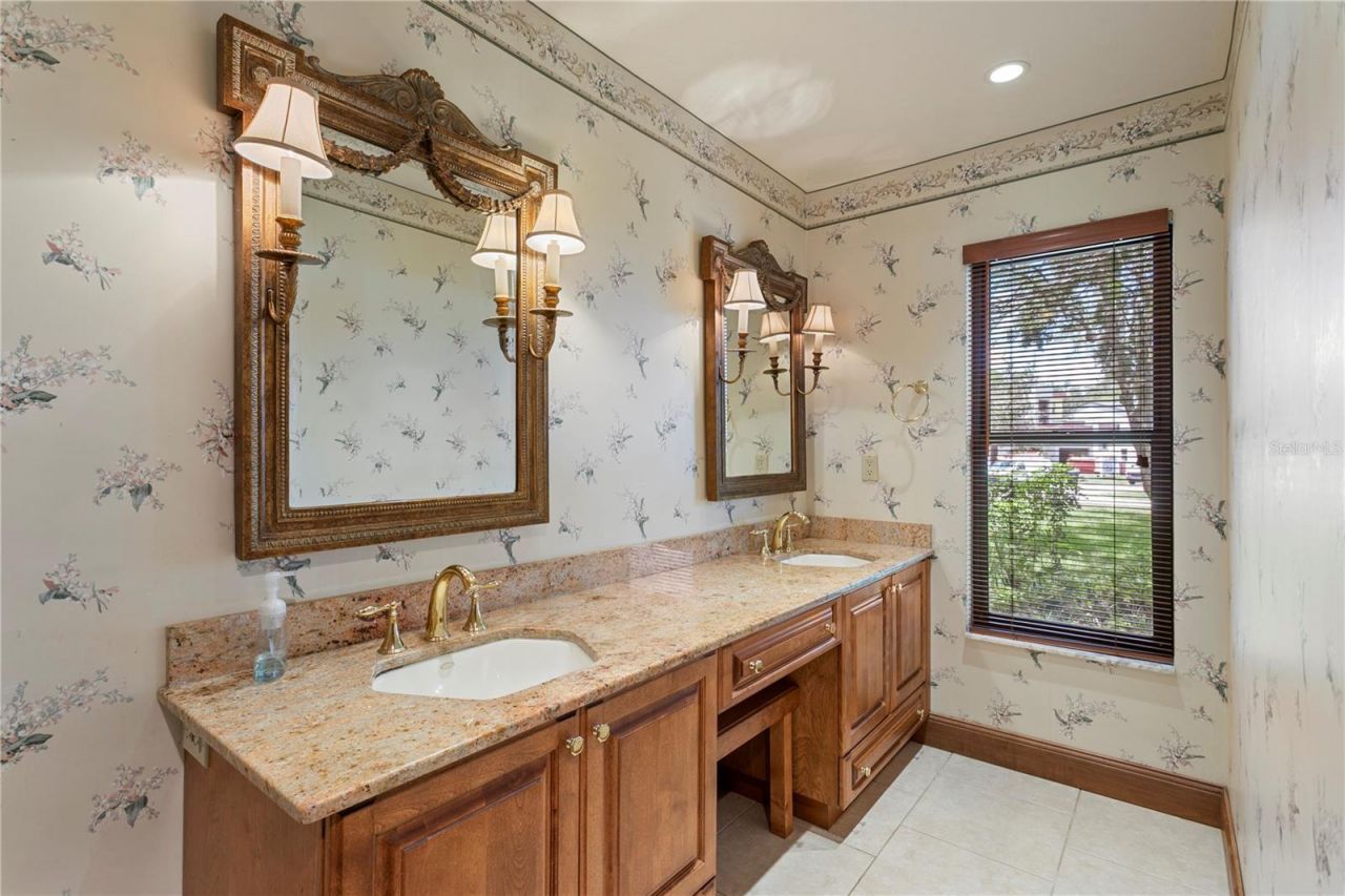 3101 Walnut Street Ne, Saint Petersburg, FL 33704 Photo