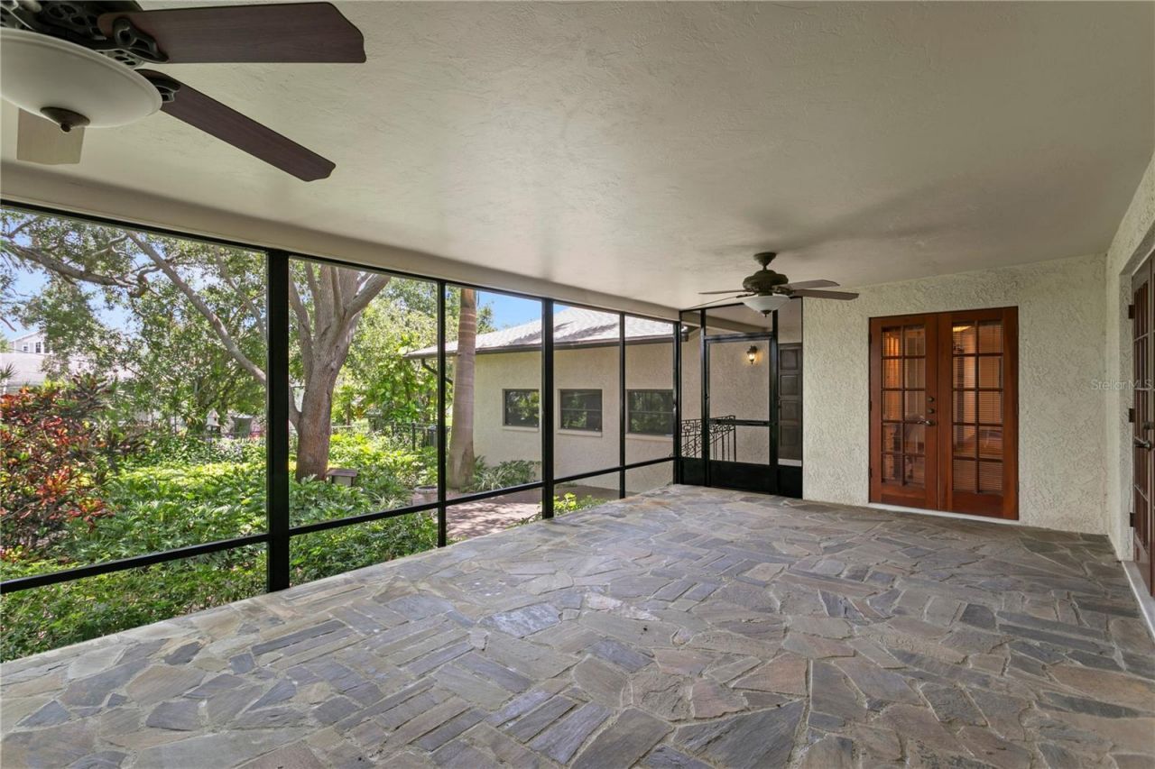 3101 Walnut Street Ne, Saint Petersburg, FL 33704 Photo