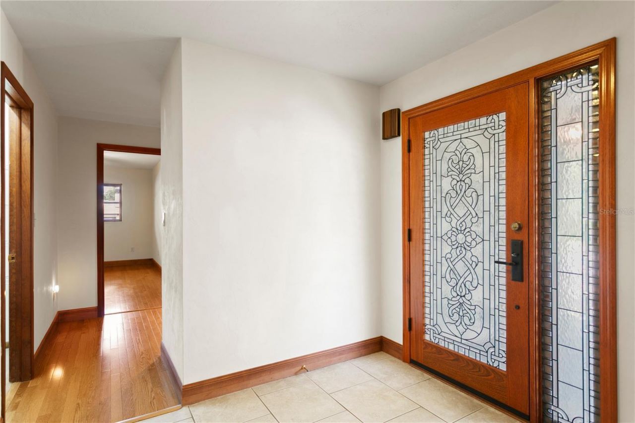 3101 Walnut Street Ne, Saint Petersburg, FL 33704 Photo